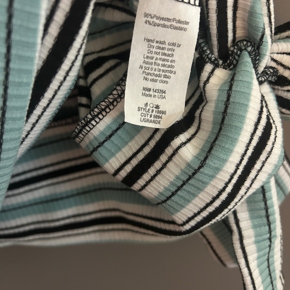 Cotton Bleu Striped Wrap Top - Green White Black Size Large NWOT - Picture 5 of 8
